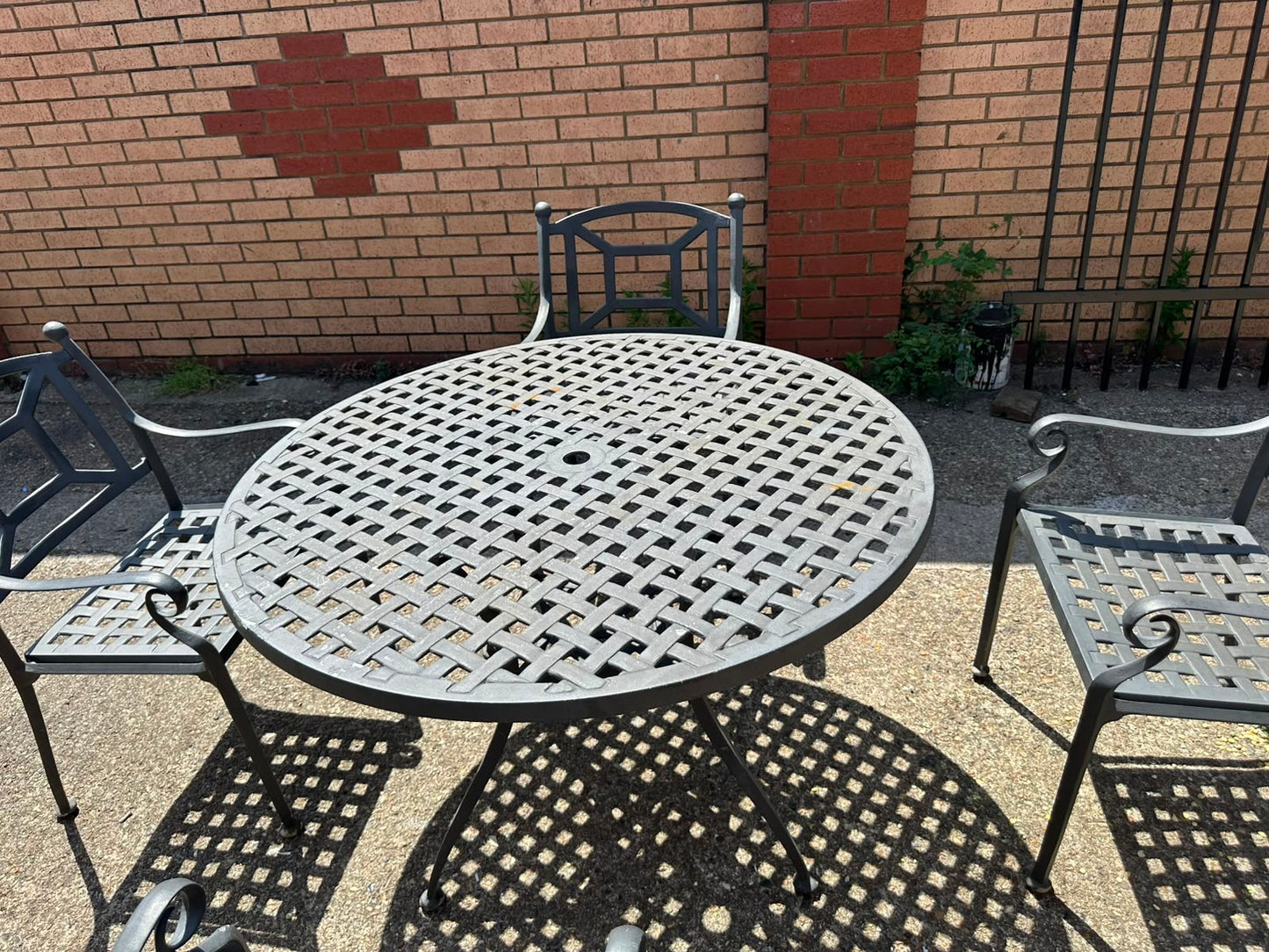 Garden Patio Set Round Table With 4 Chairs For Sale