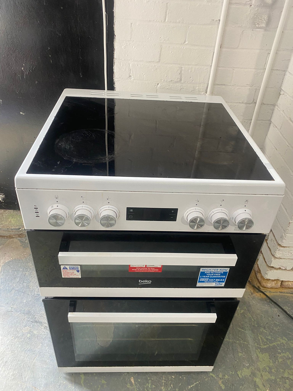 Beko White 60CM Electric Ceramic Cooker