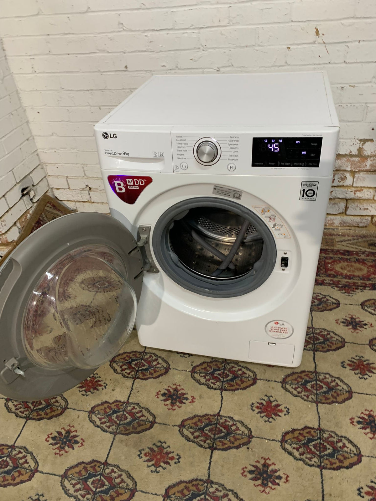 LG 9KG DirectDrive Washing Machine