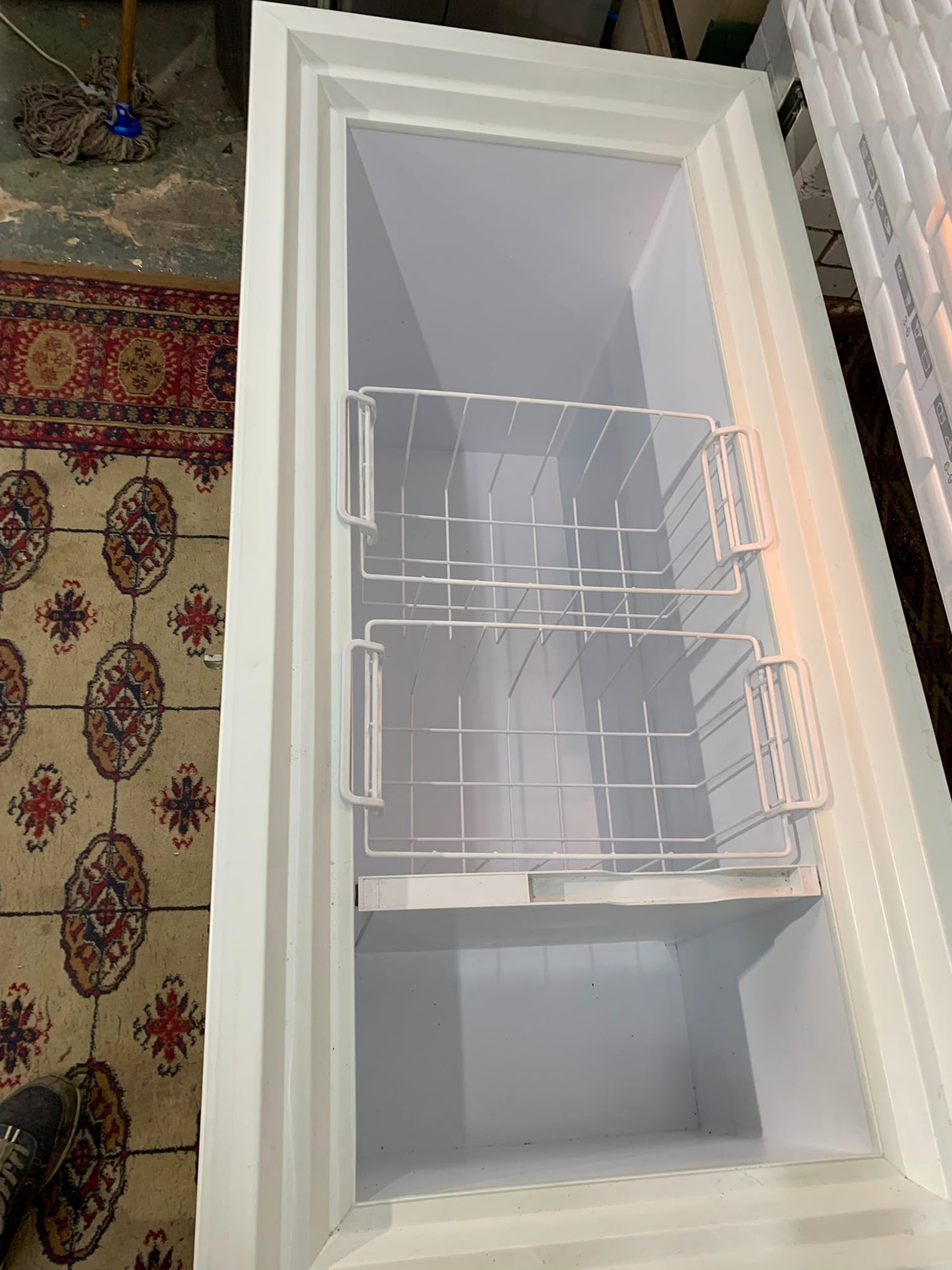 LEC 280L Chest Freezer For Sale