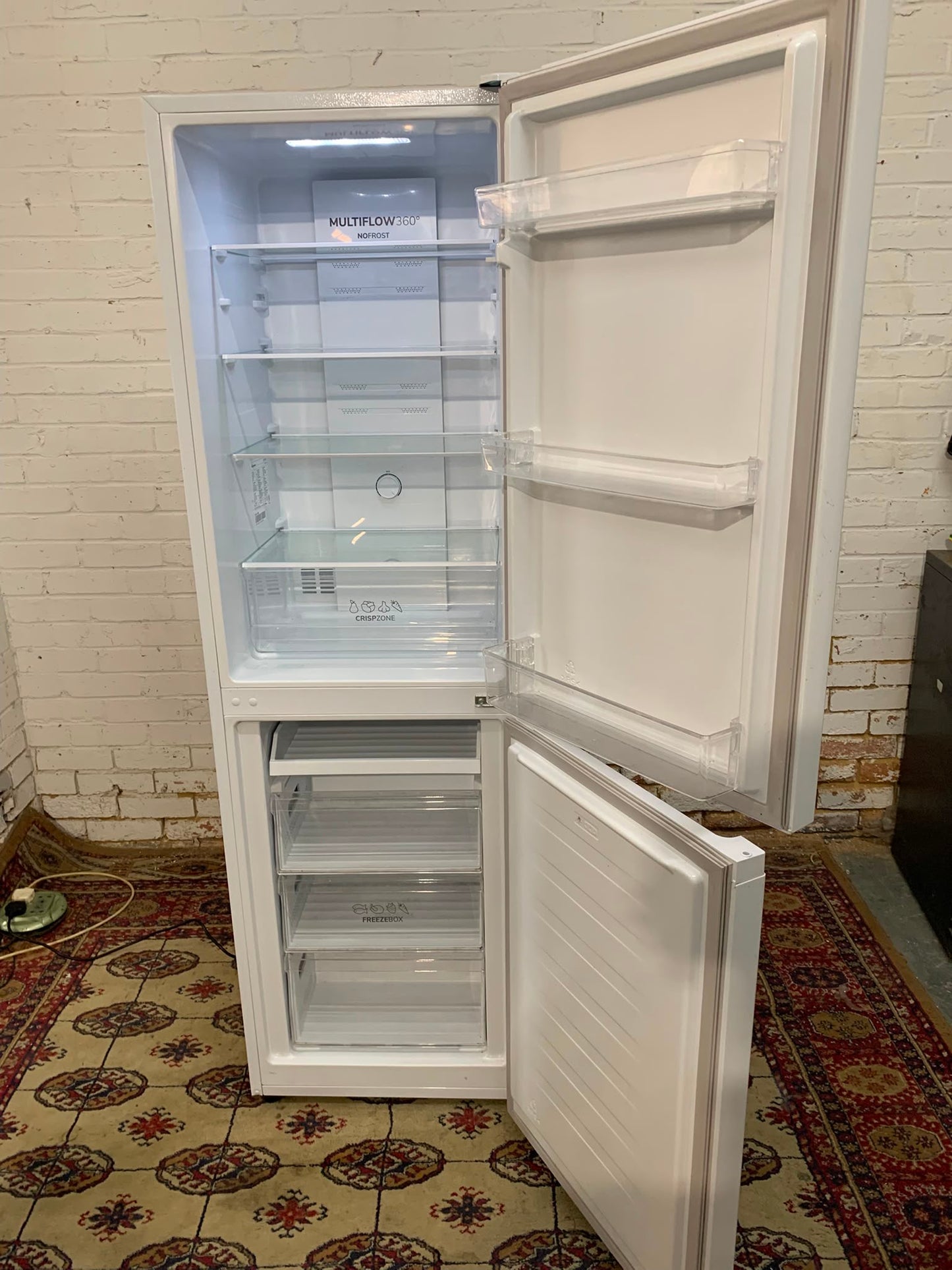 Tall 180CM FridgeMaster White Fridge Freezer For Sale