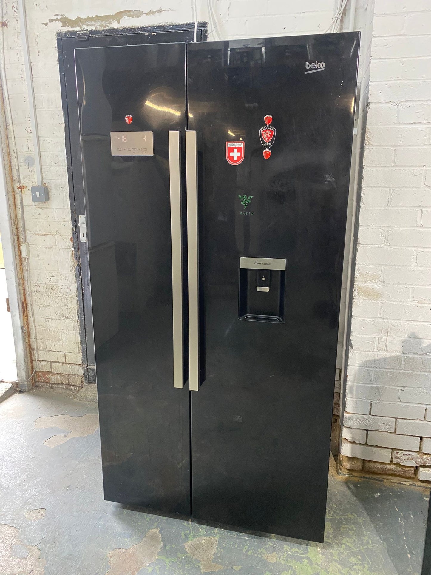 Beko Black American Fridge Freezer With Water Dispenser For Sale