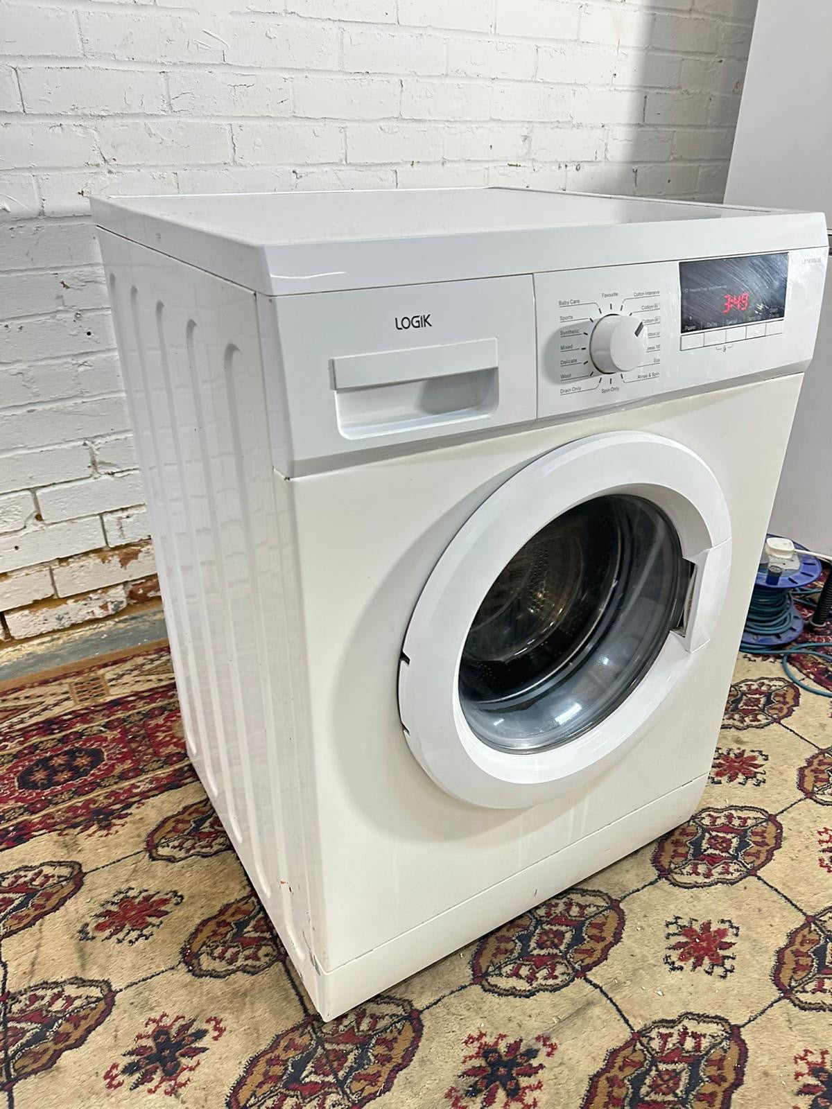 Logik 8Kg Washing Machine For Sale