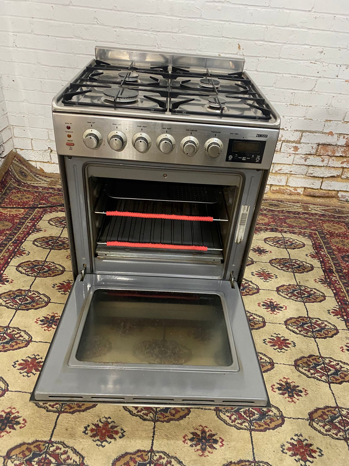 Zanussi 60CM Stainless Steel Gas Cooker With Large Oven For Sale