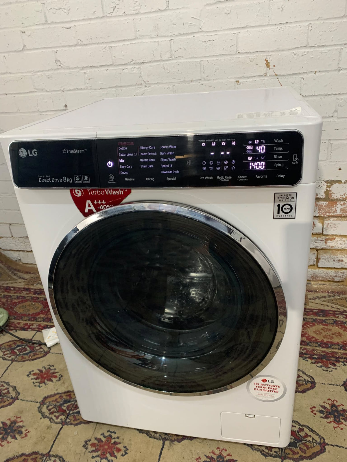 LG 8KG Fully Touch DirectDrive Washing Machine