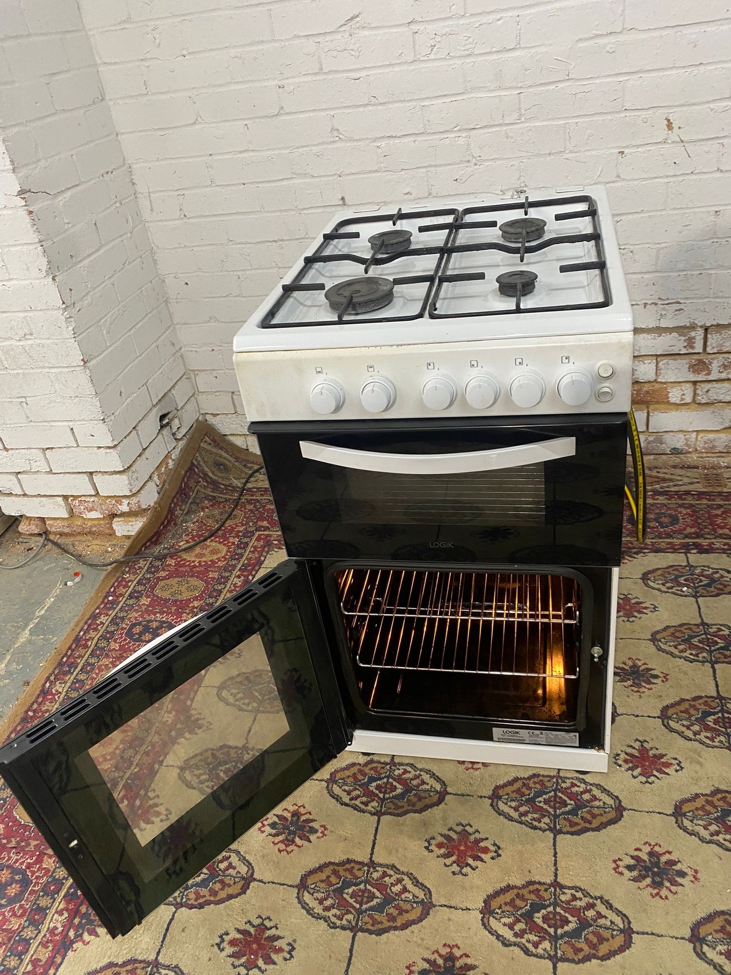 Beautiful 50 CM Logik Gas Cooker With Oven/Grill For Sale
