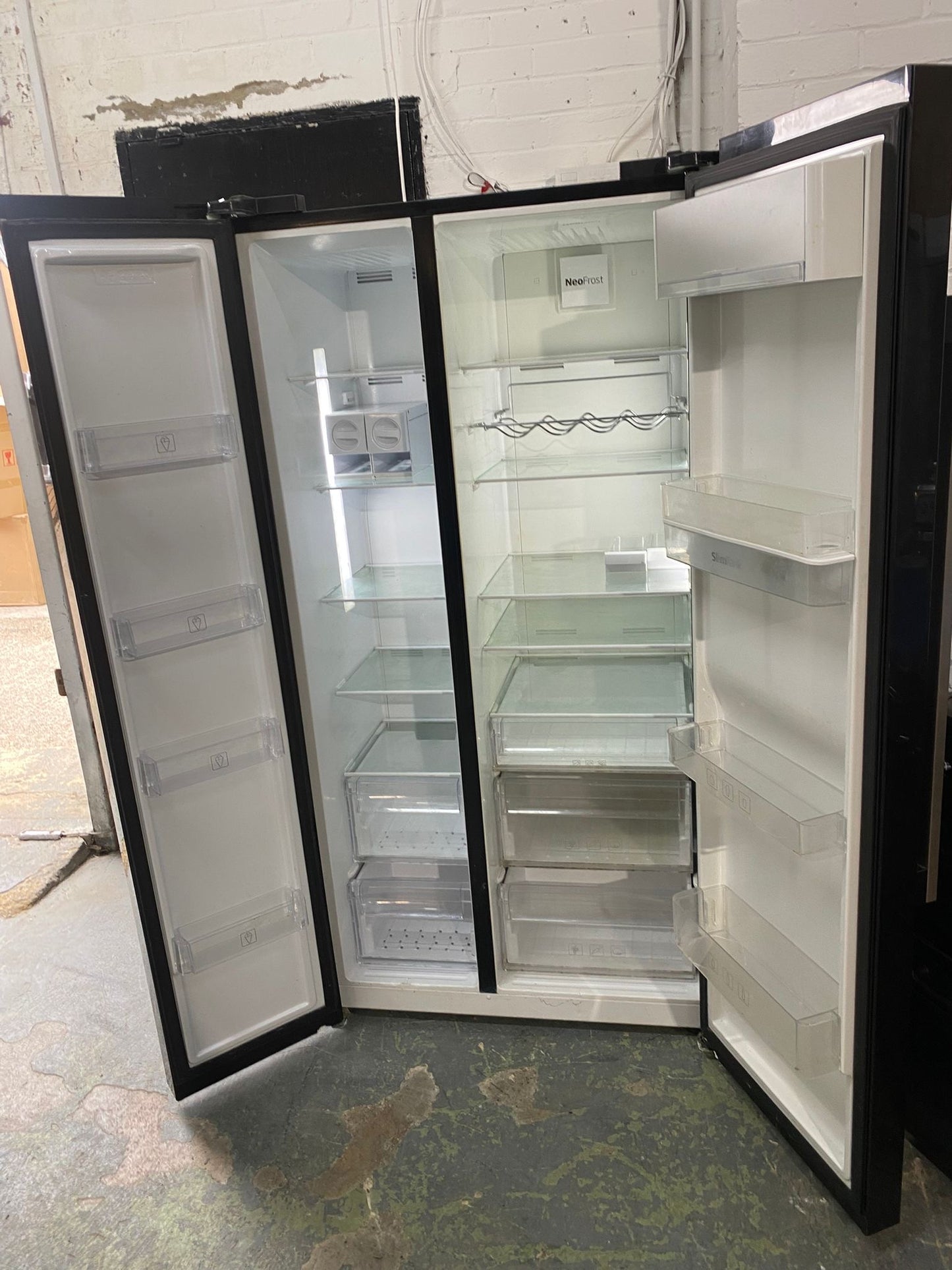 Beko Black American Fridge Freezer With Water Dispenser For Sale