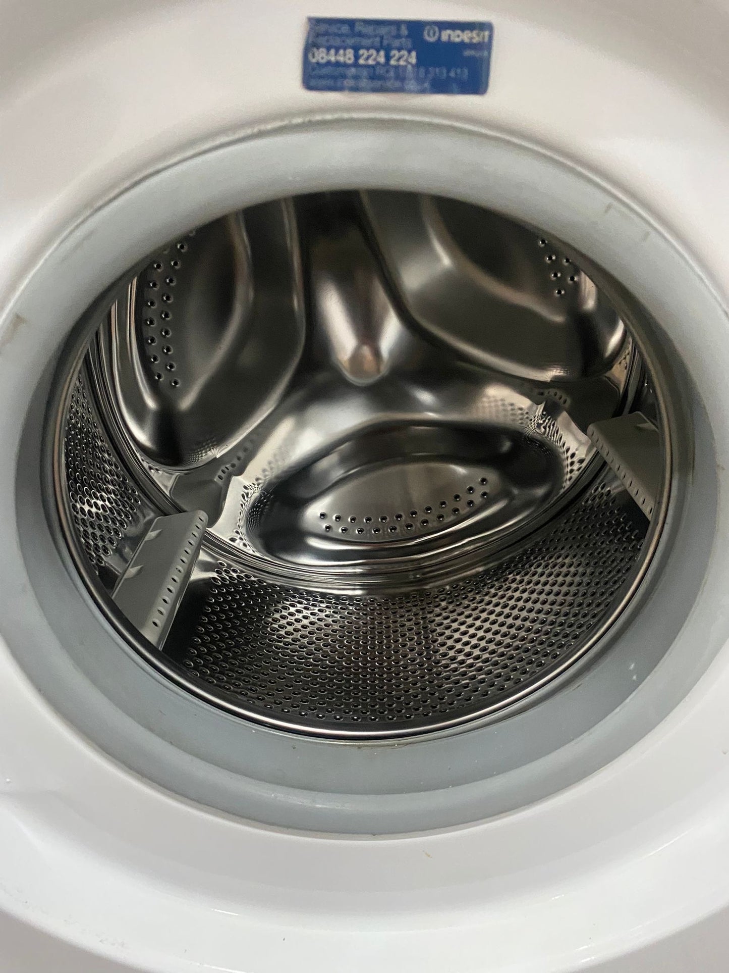 Indesit 7KG White Washing Machine For Sale