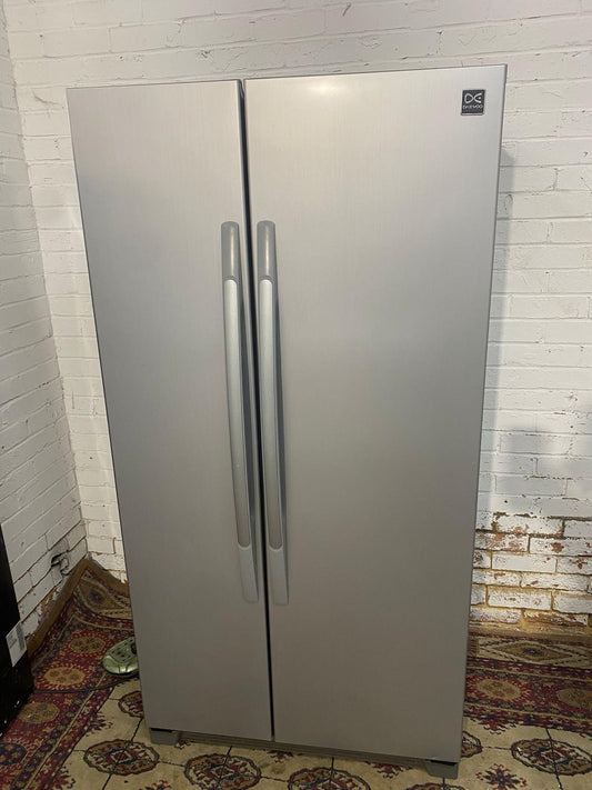 Daewoo NonPlumb American Fridge Freezer
