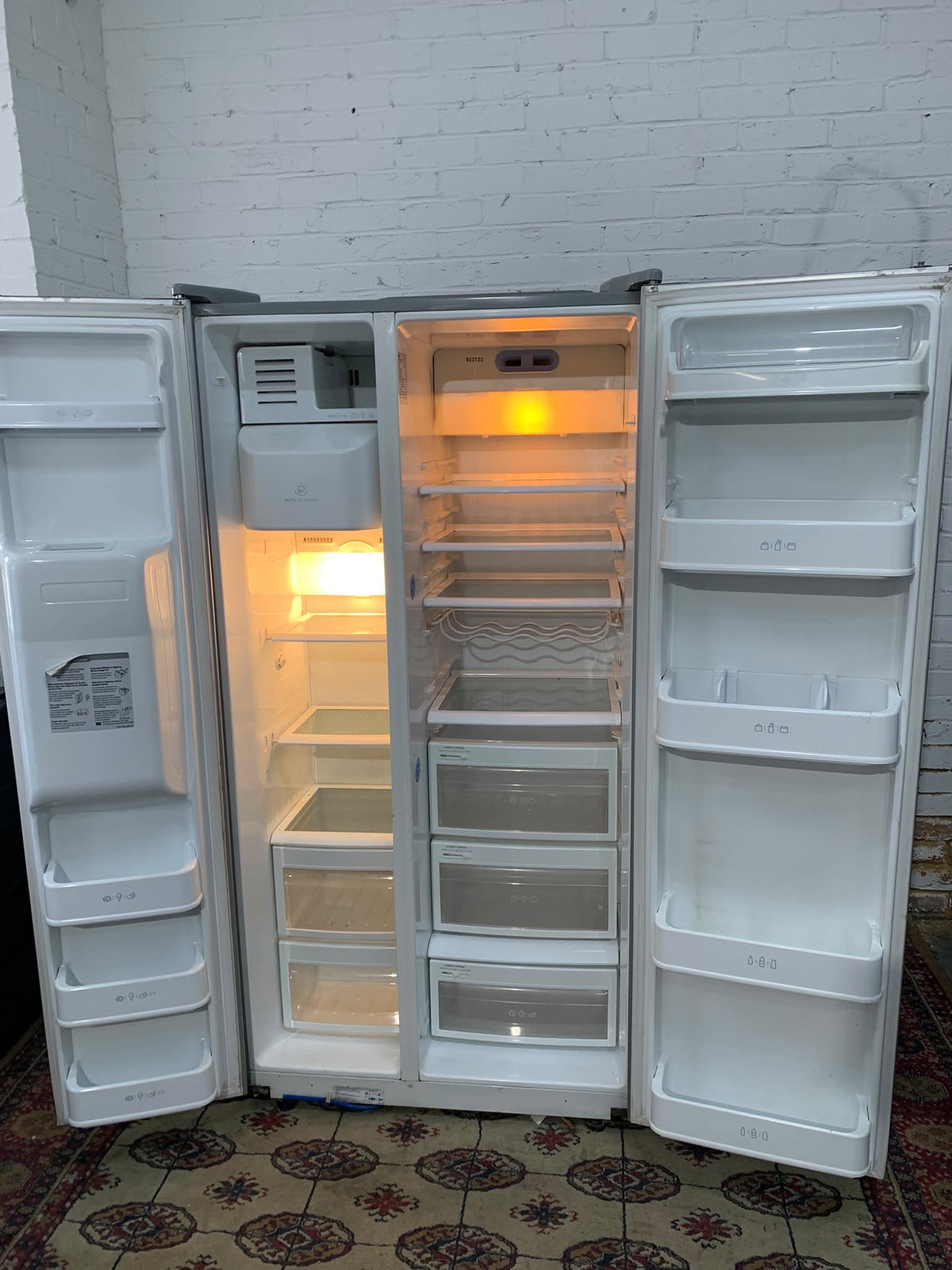 LG Double Door American Plumb In Fridge Freezer