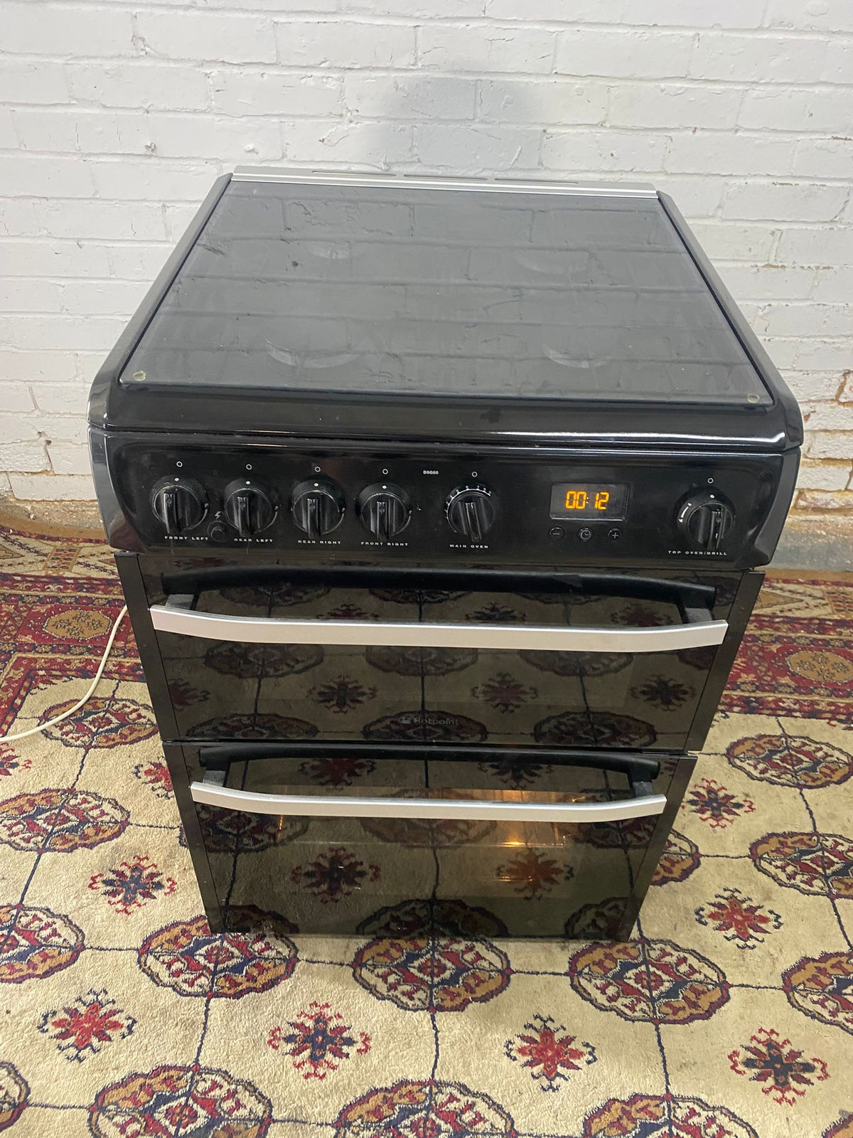 60CM HotPoint Black Gas Cooker