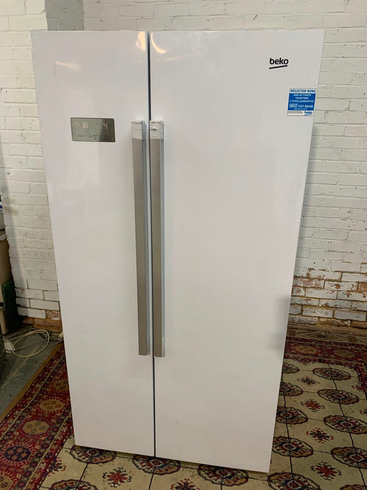 Beko White Double Door American Fridge Freezer For Sale