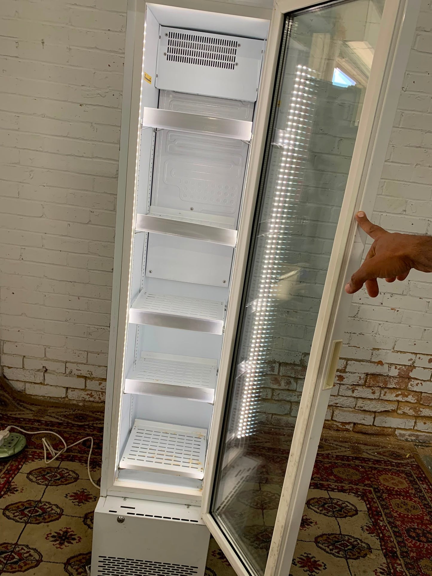 Tall Commercial Glass Standing Drink/IceCream Fridge For Sale