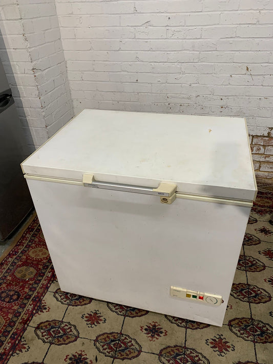 280L Proline Chest Freezer