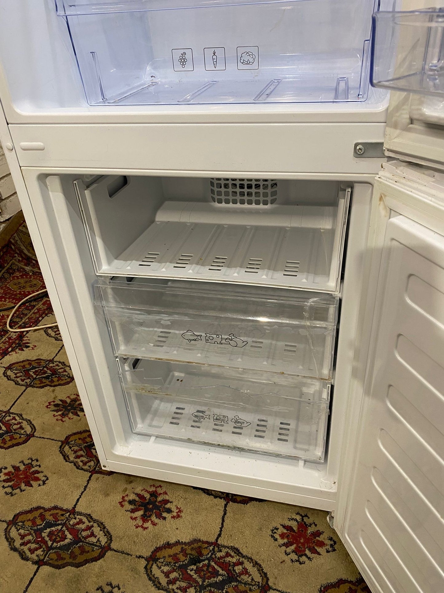 Beko White Fridge Freezer For Sale