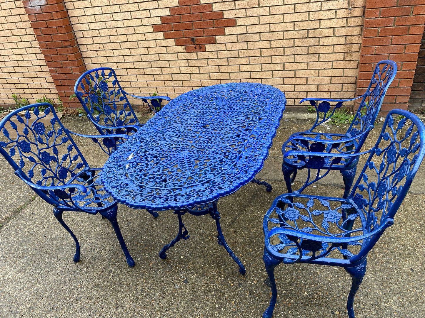 Vintage Garden Table With 4 Chairs For Sale