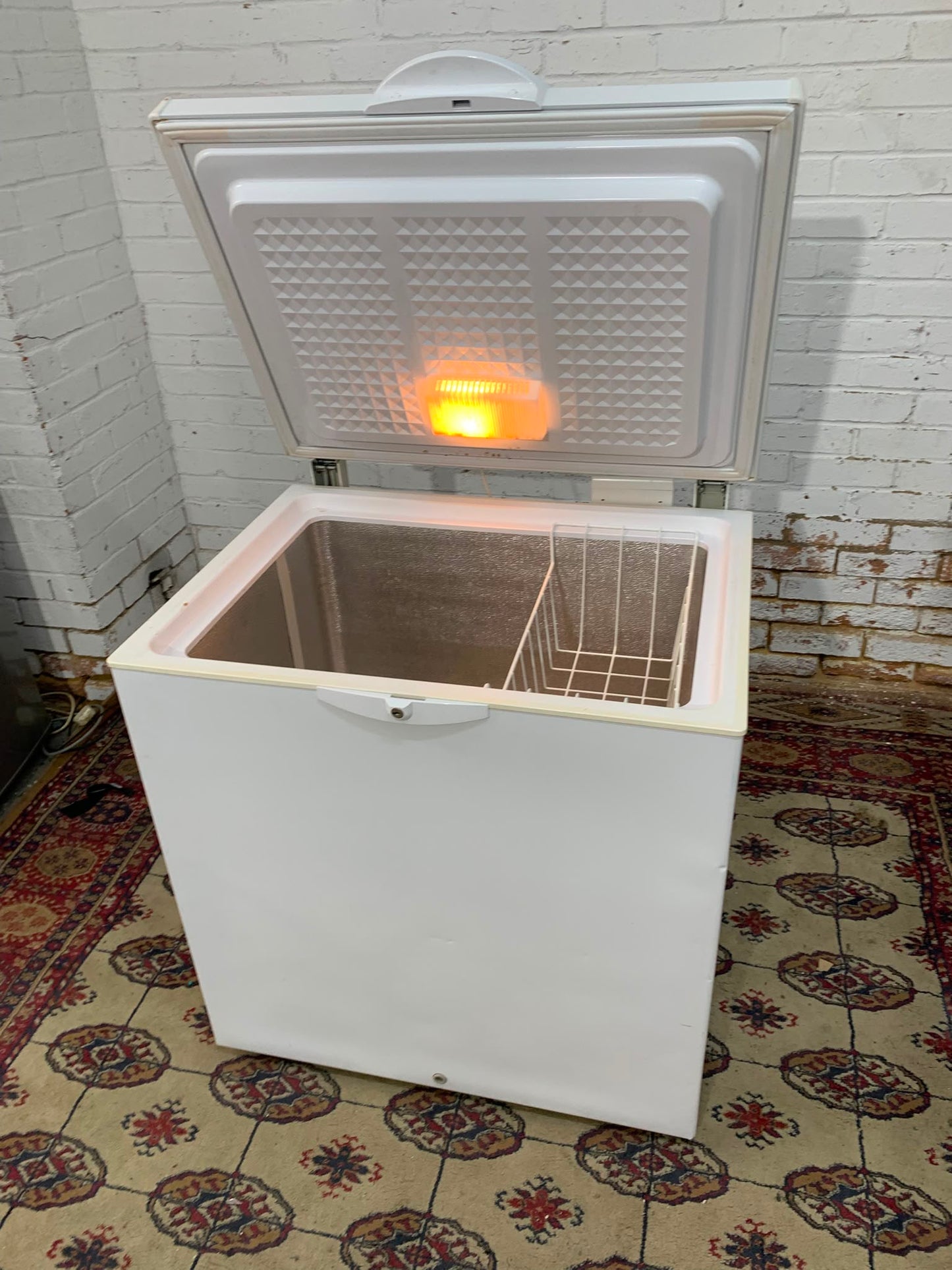 Indesit 200L Chest Freezer For Sale
