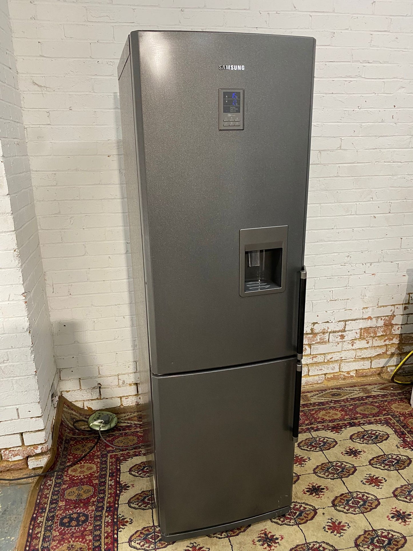 Samsung Grey Water Dispenser Fridge Freezer For Sale