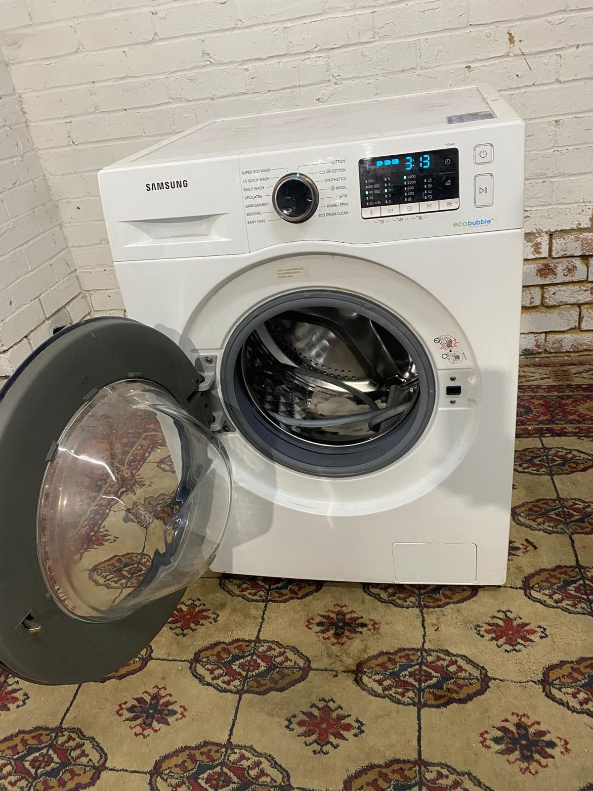 Beautiful Samsung White 8KG Washing Machine For Sale