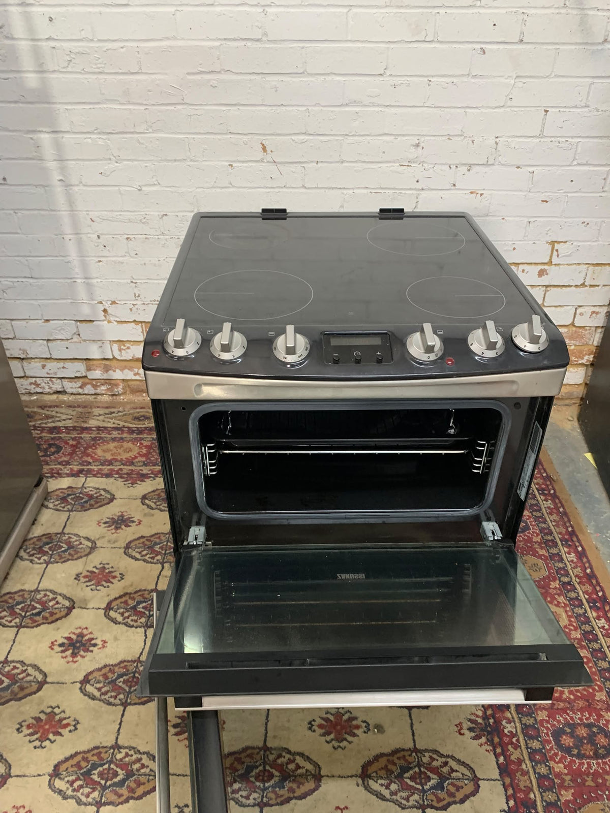 Zanussi 60CM Electric Ceramic Cooker