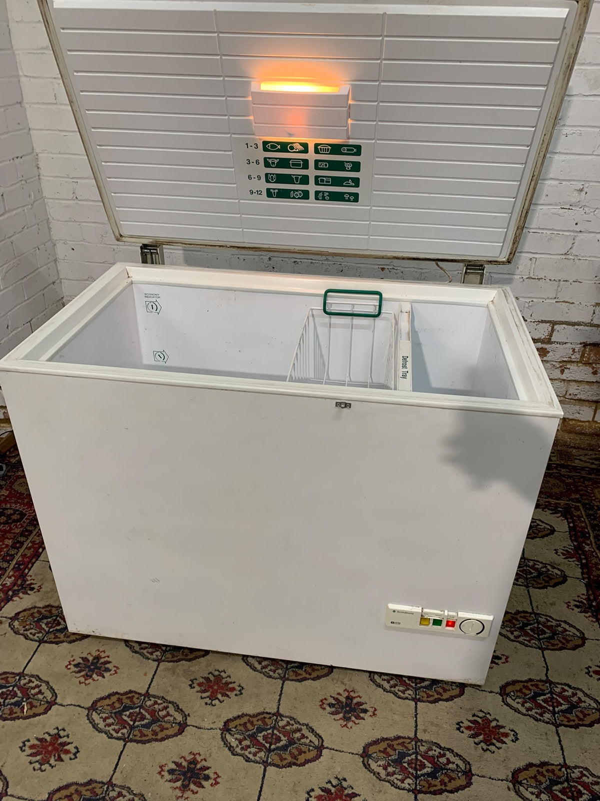 290L Chest Freezer Frost Free