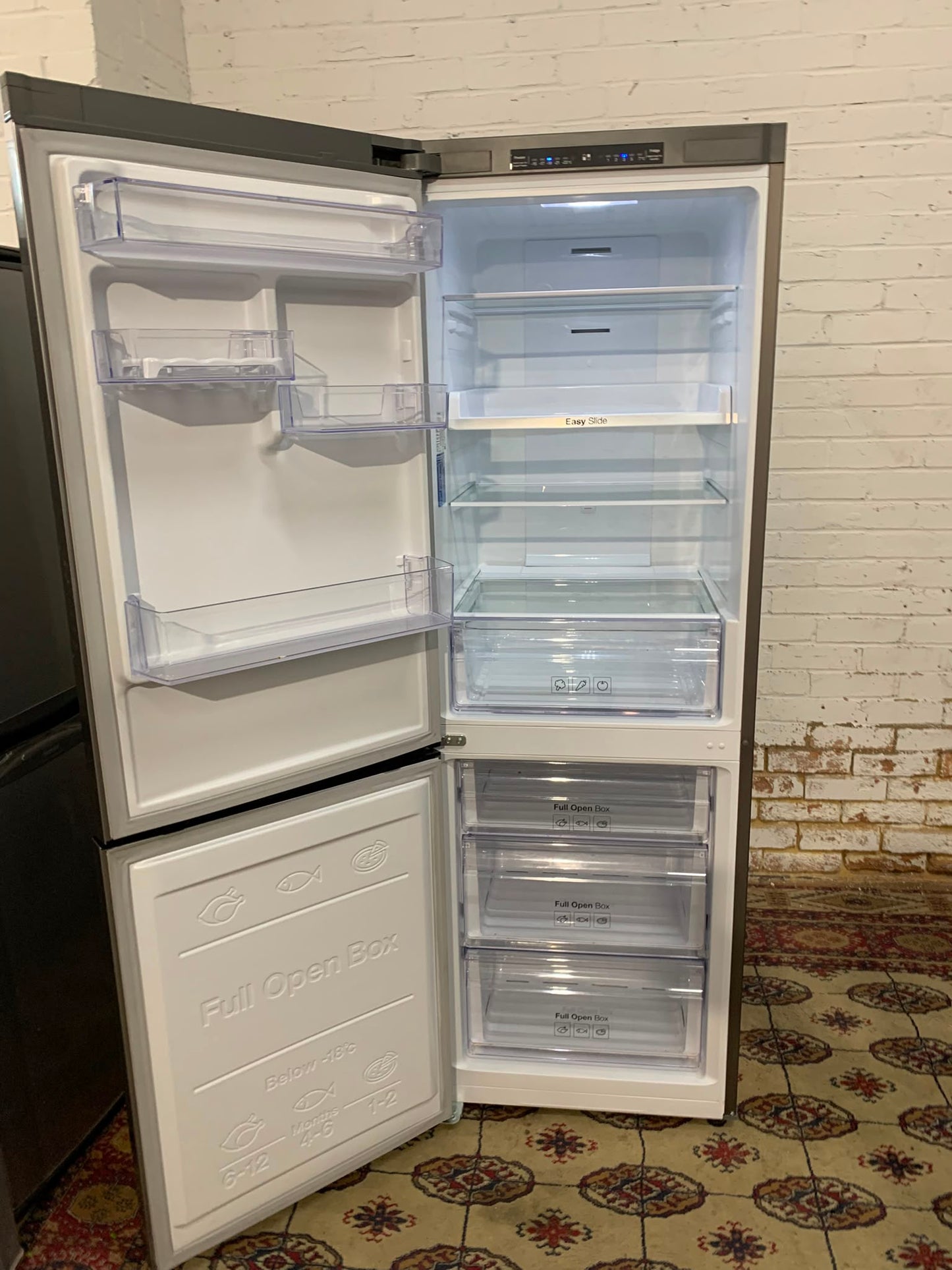 Samsung  Grey Digital Inverter Fridge Freezer For Sale