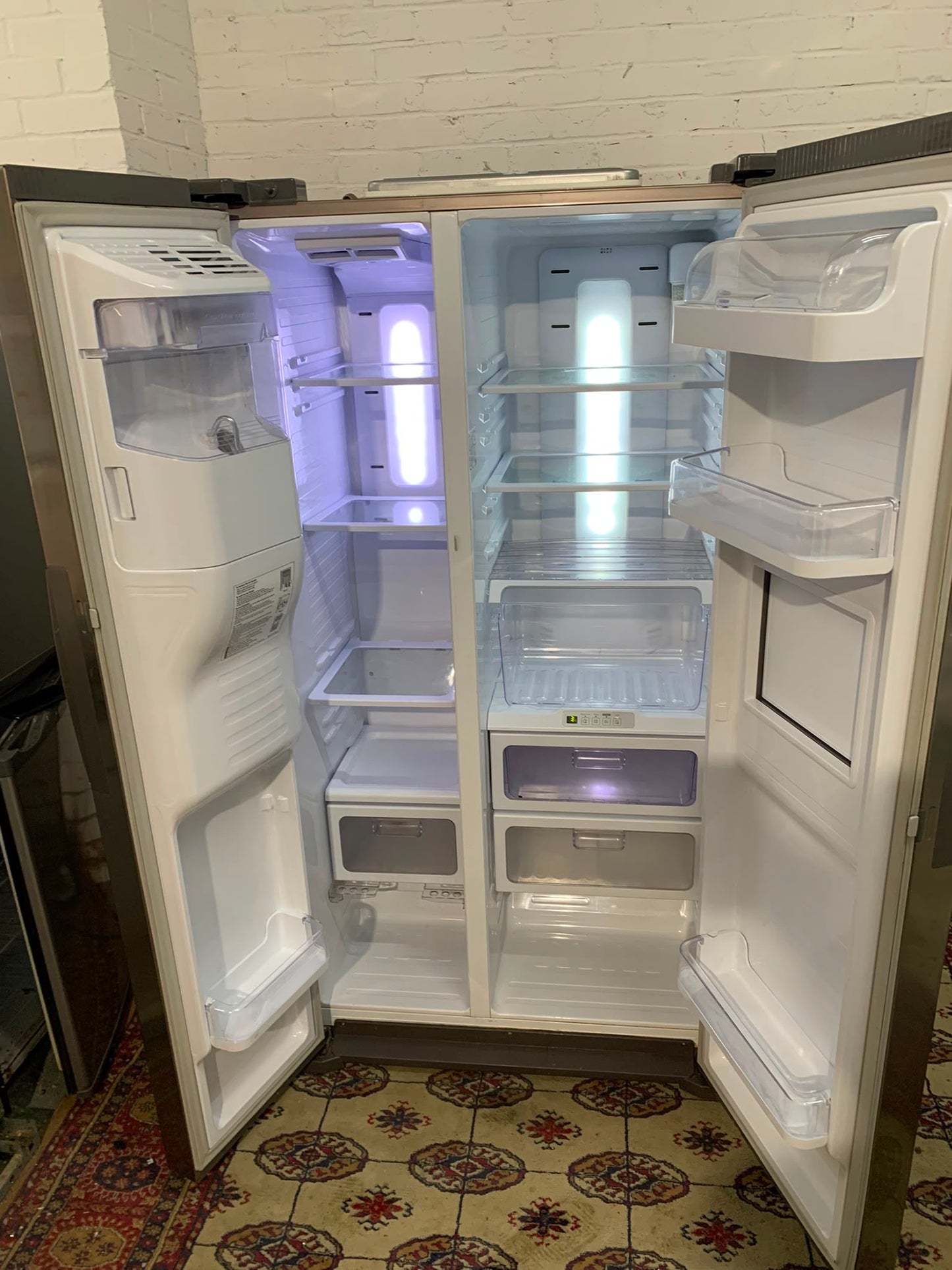 Grey Silver Plumb In 3Door American Fridge Freezer For Sale