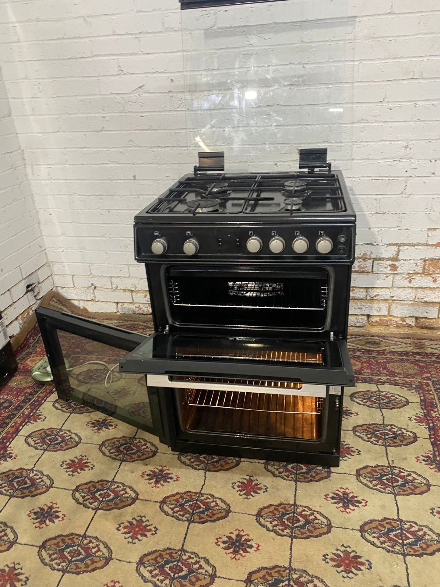 Black 60 CM Gas Cooker With Oven/Grill For Sale