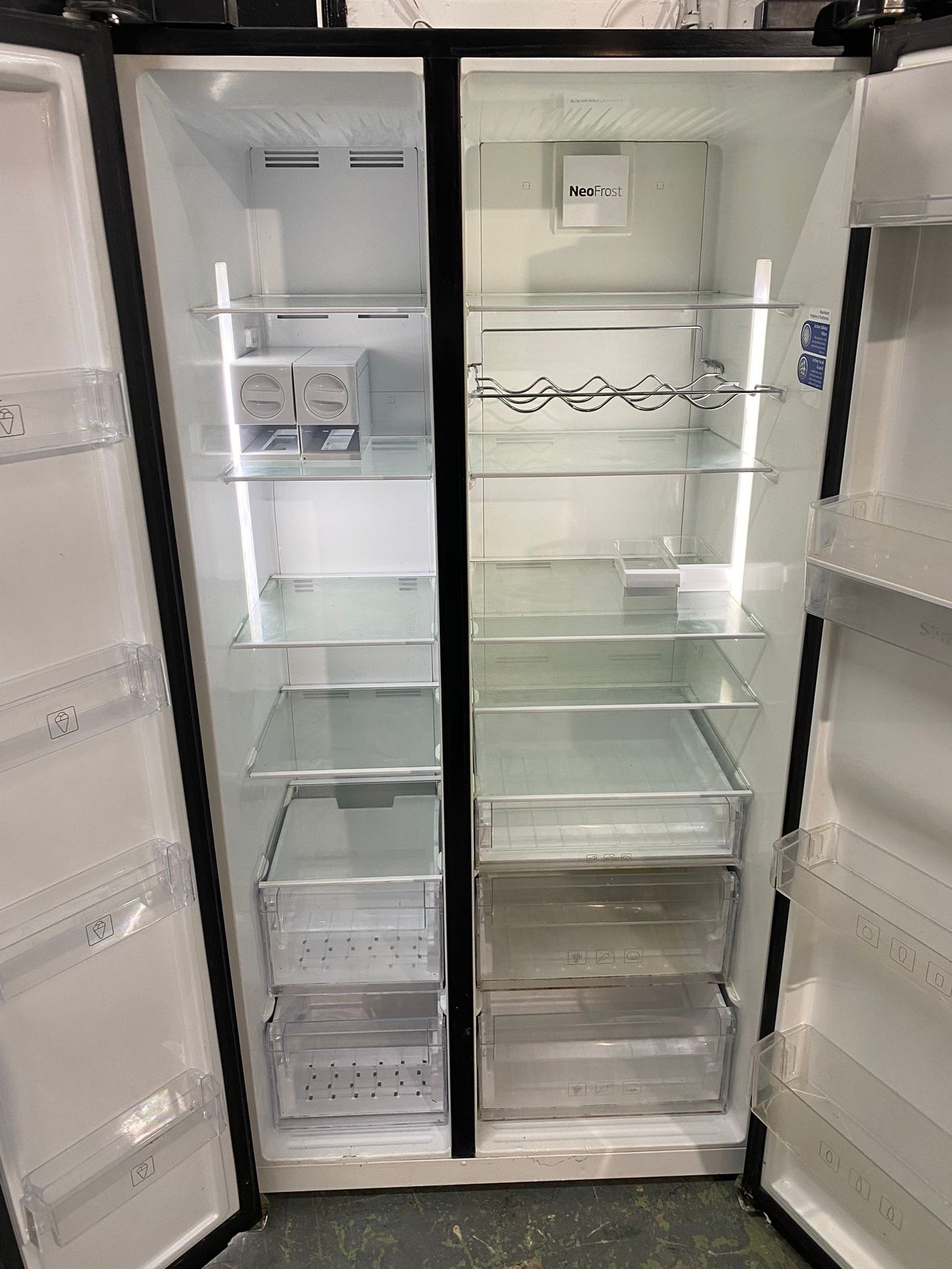 Beko Black American Fridge Freezer With Water Dispenser For Sale