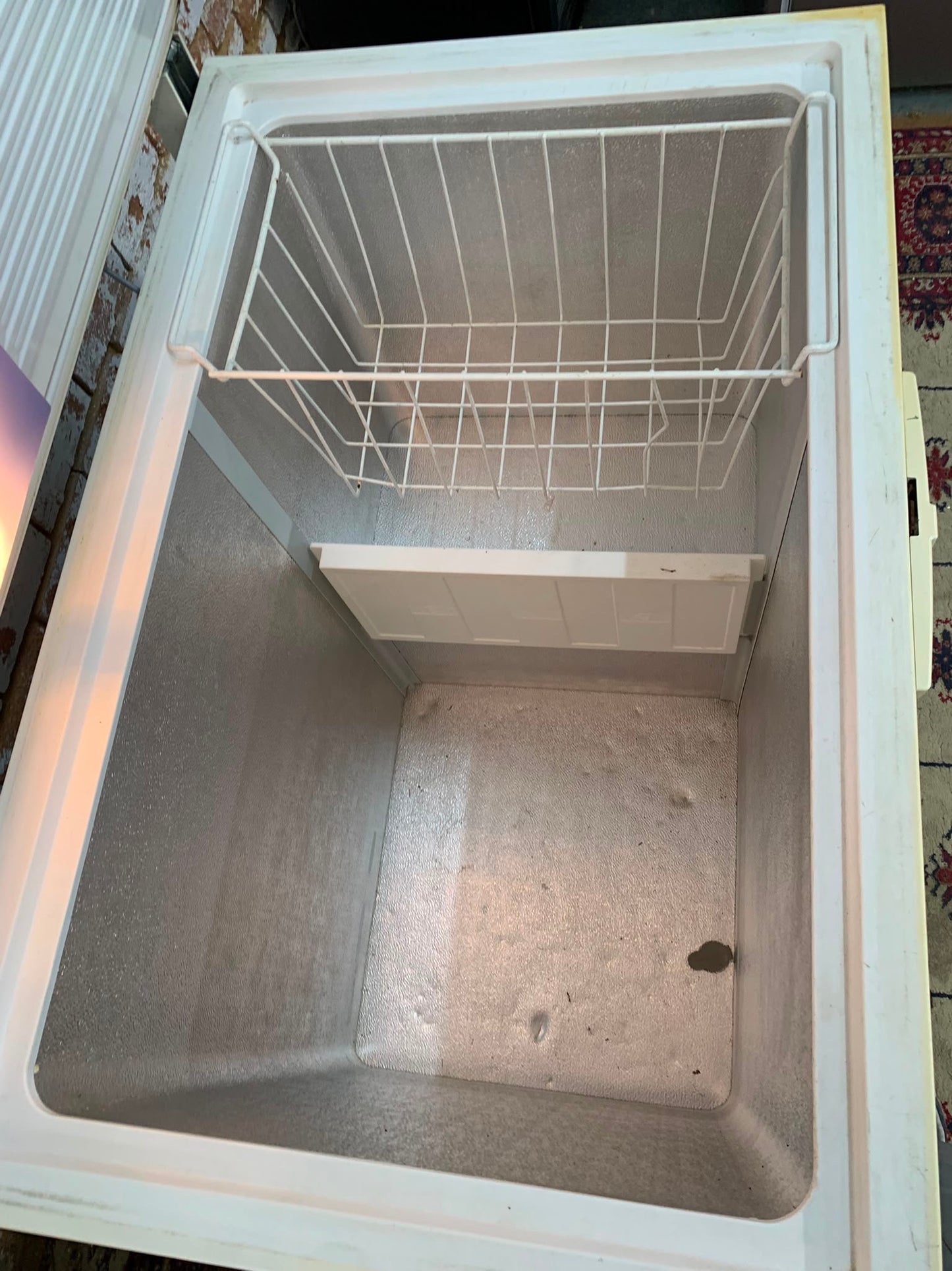 280L Whirlpool Chest Freezer For Sale