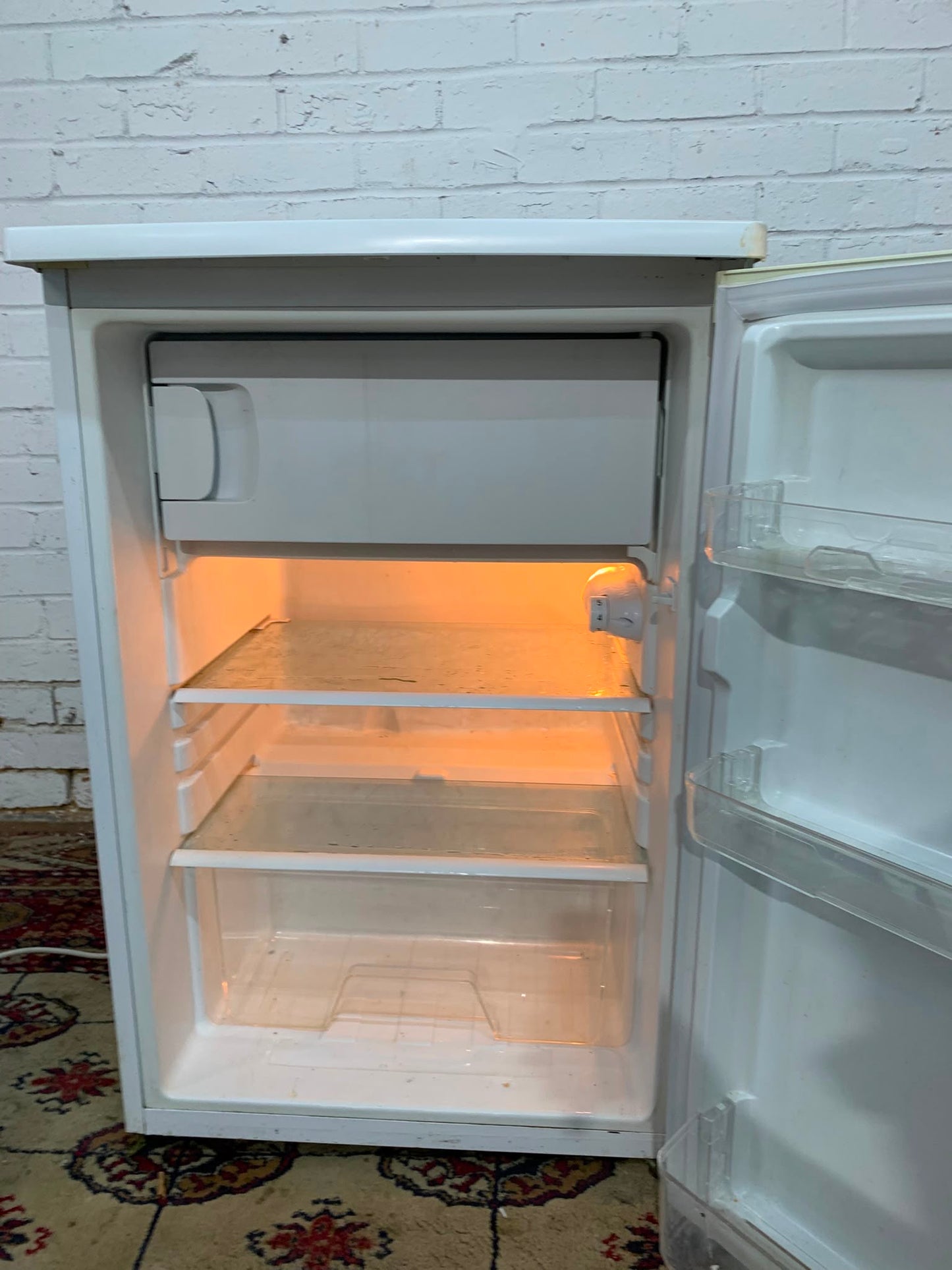 Curreys UnderCounter Fridge & Freezer On Top For Sale