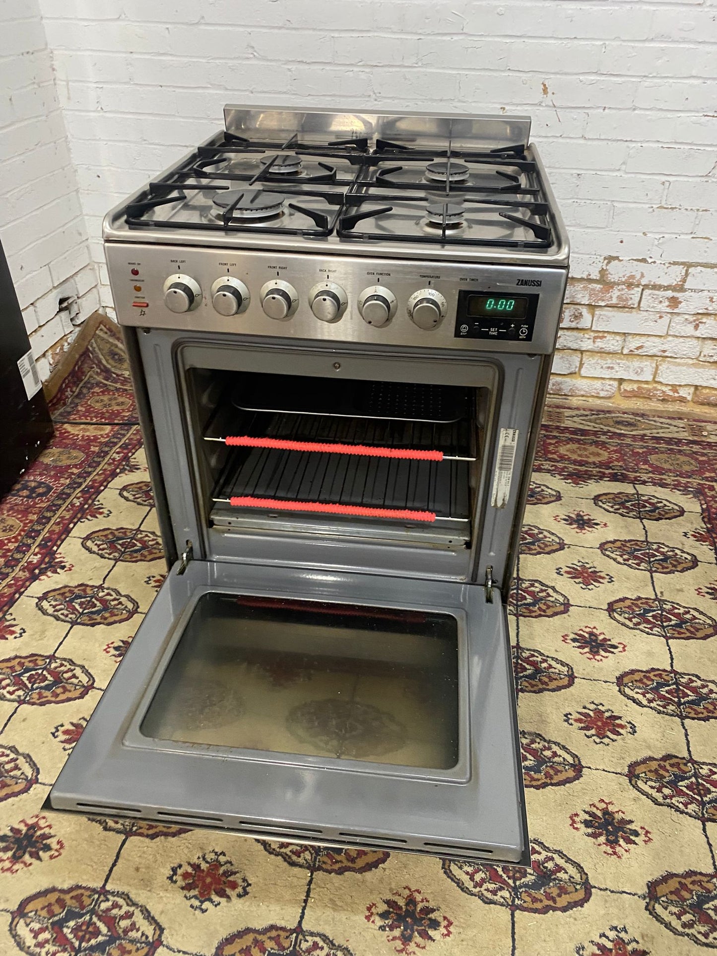 Zanussi 60CM Stainless Steel Gas Cooker With Large Oven For Sale