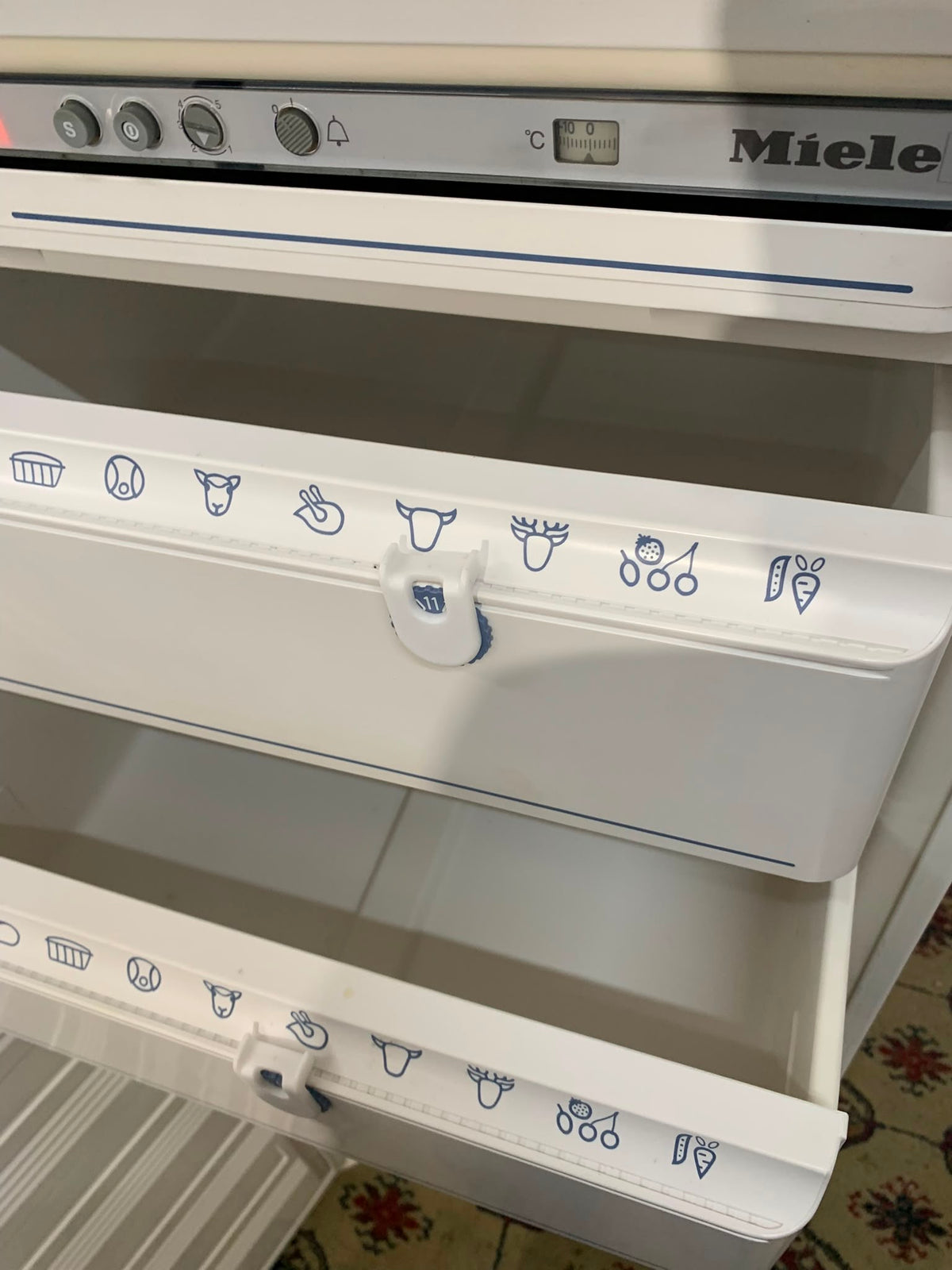 TopBrand Miele 8Drawers Standing Freezer For Sale