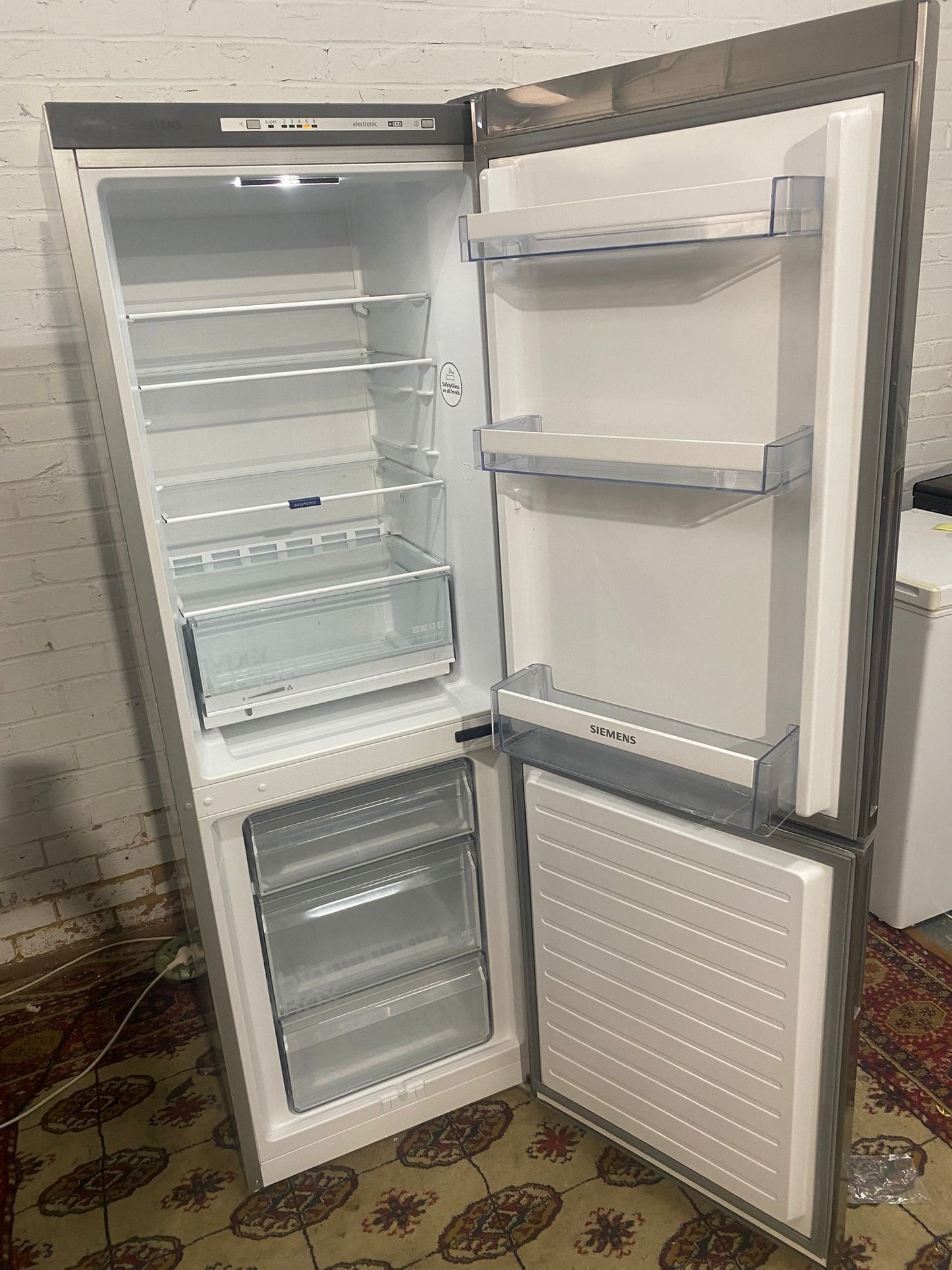 Siemens 175CM  Stainless Steel Fridge Freezer For Sale