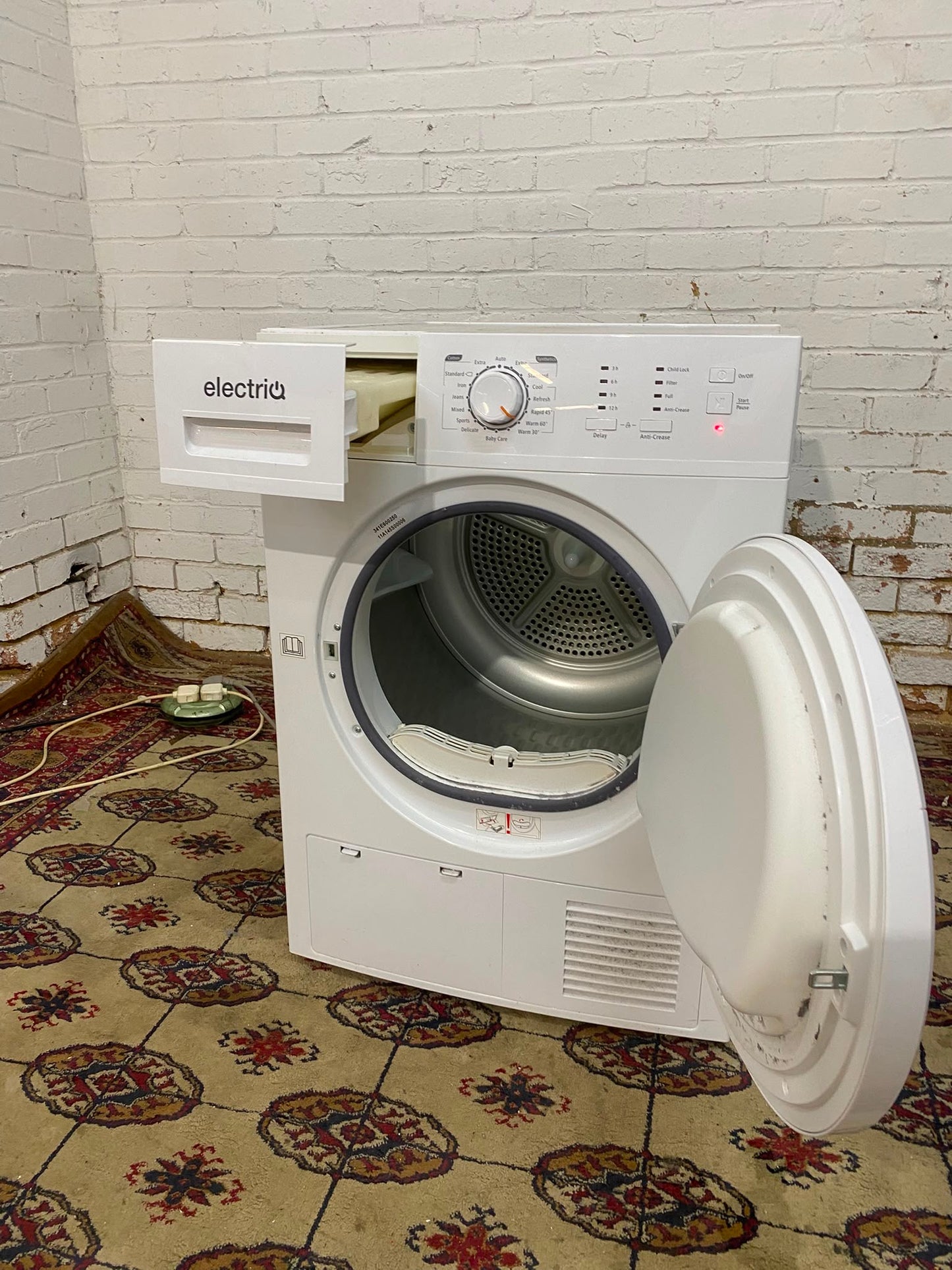 Electria 8KG Condenser Dryer With Light Inside For Sale