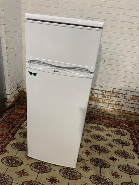 HotPoint Medium Size  Fridge & Freezer On Top