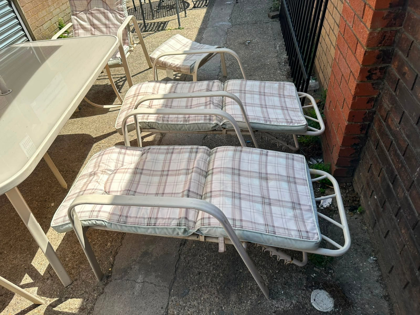 Garden 8 Seater & Umbrella Set For Sale