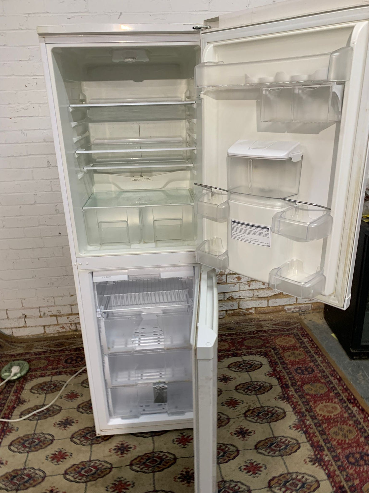 180CM Tall Beko White Fridge Freezer