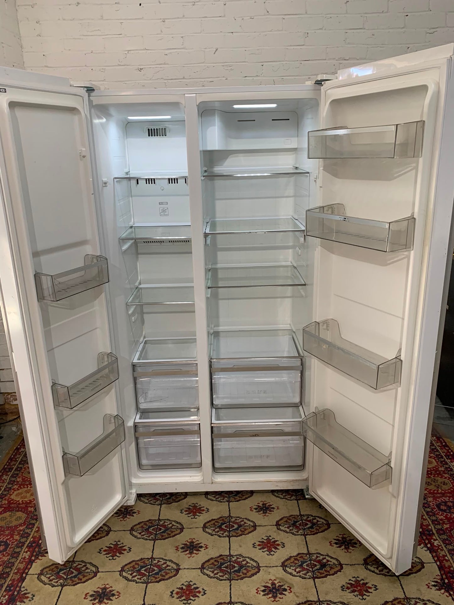 Kenwood Non Plumb White American Fridge Freezer For Sale