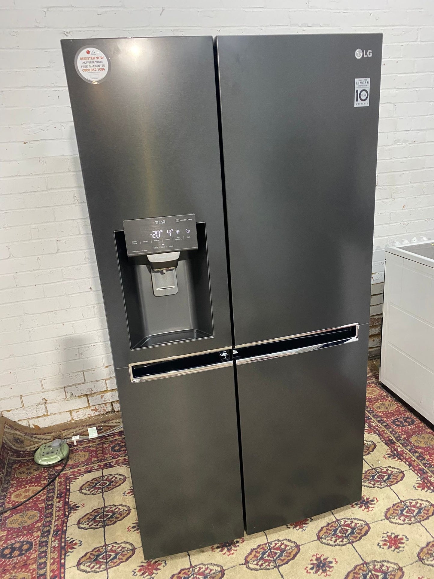 LG Mat Grey Non Plumb American Fridge Freezer For Sale
