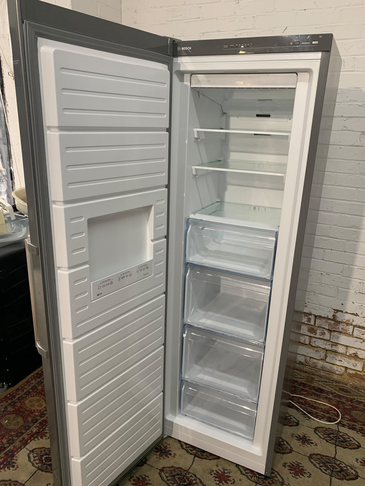 185CM Tall Bosch Silver Standing Freezer