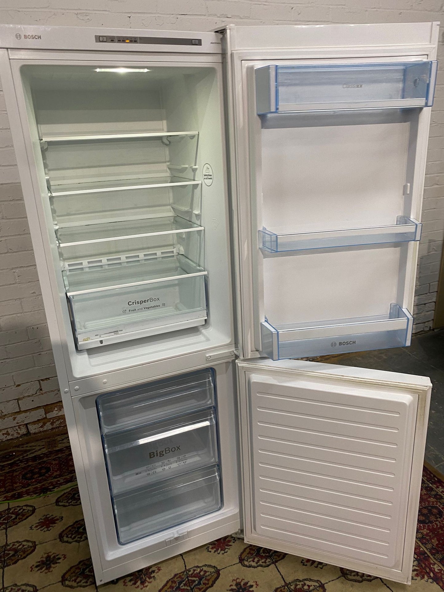 Tall Bosch White Fridge Freezer For Sale
