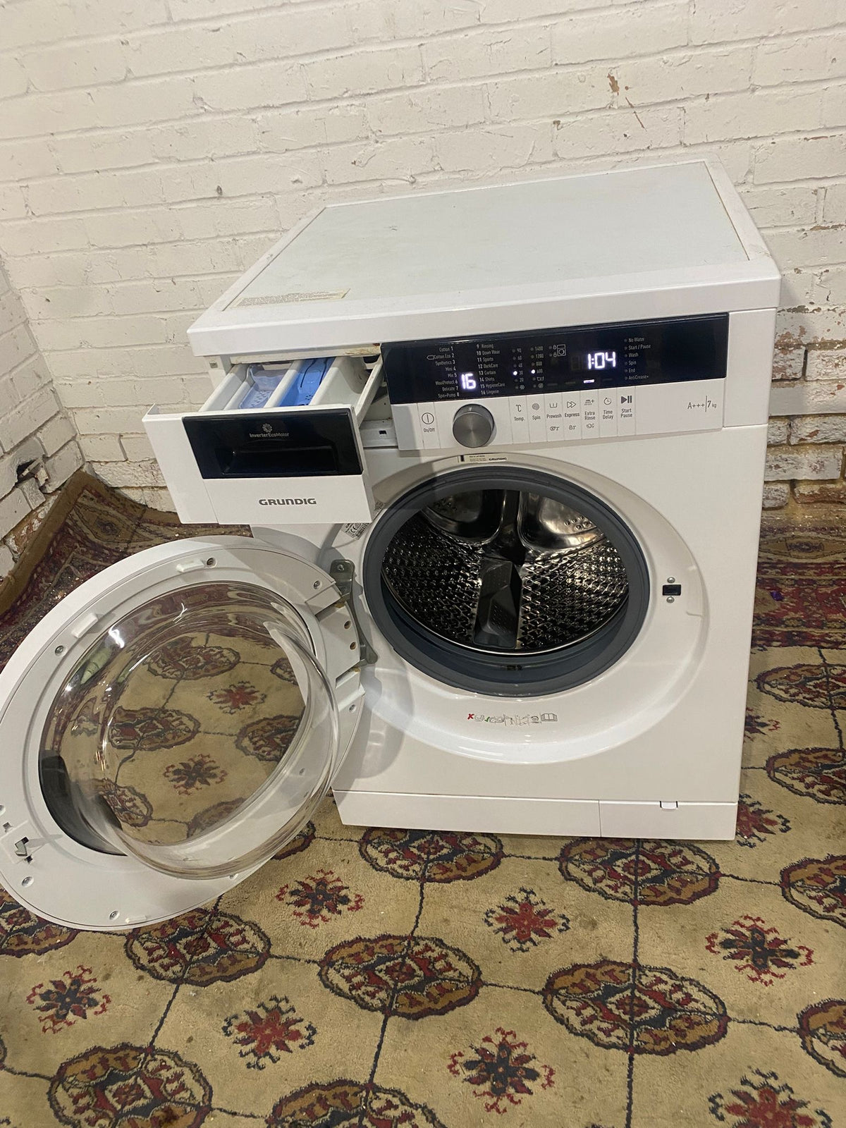 Fully Digital Grundin Washing Machine