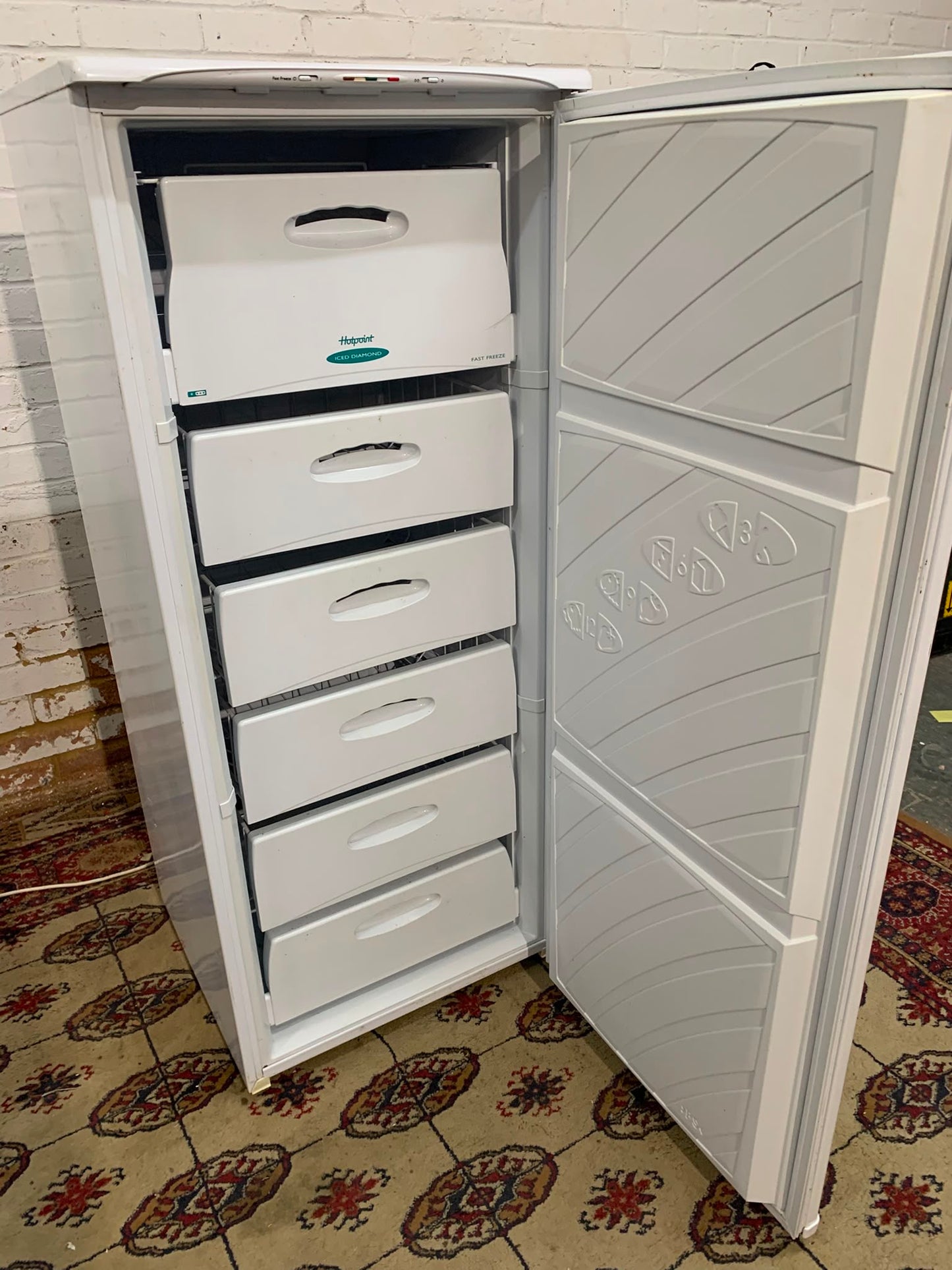 135CM High Hotpoint Standing Freezer For Sale
