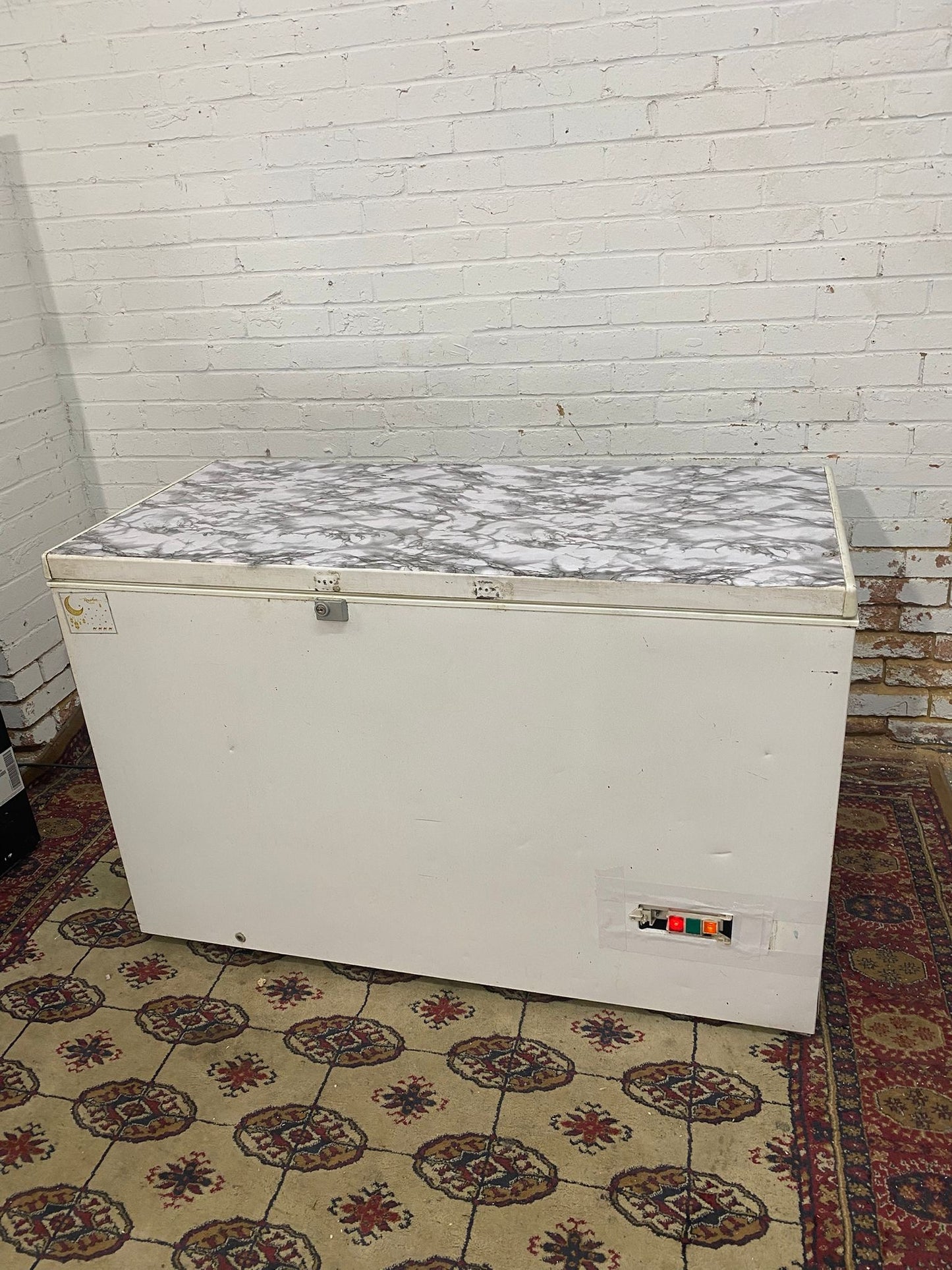 Whirlpool 290L Chest Freezer For Sale