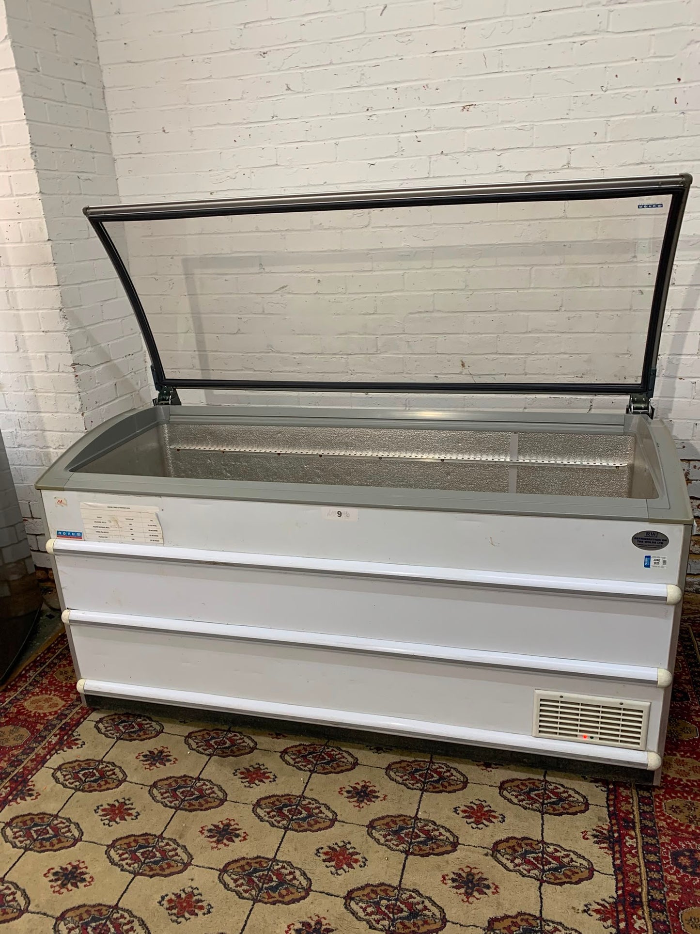 ✅🚐🚐 1.7M Long Commercial Glass Chest Freezer For Sale
