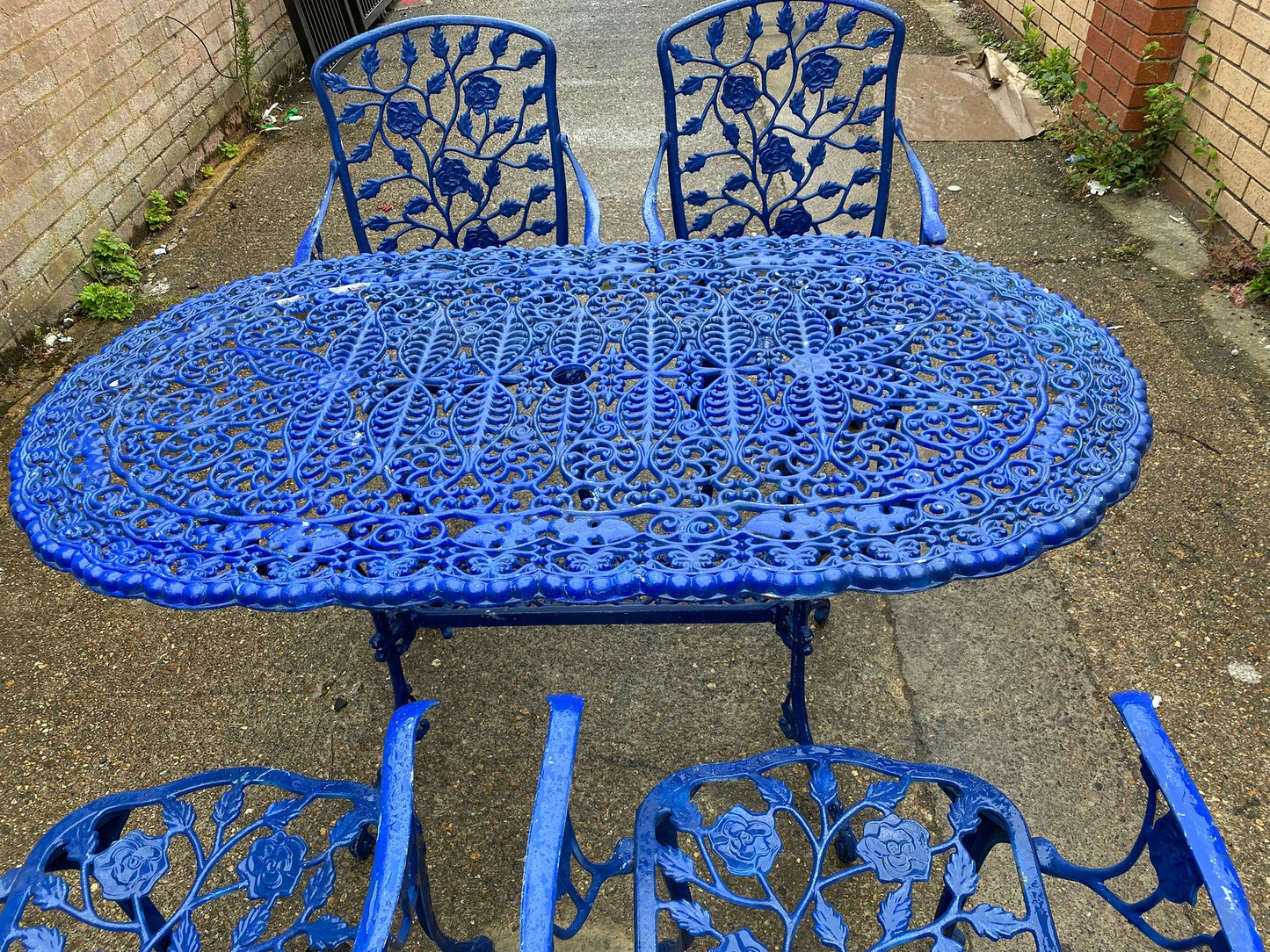 Vintage Garden Table With 4 Chairs For Sale
