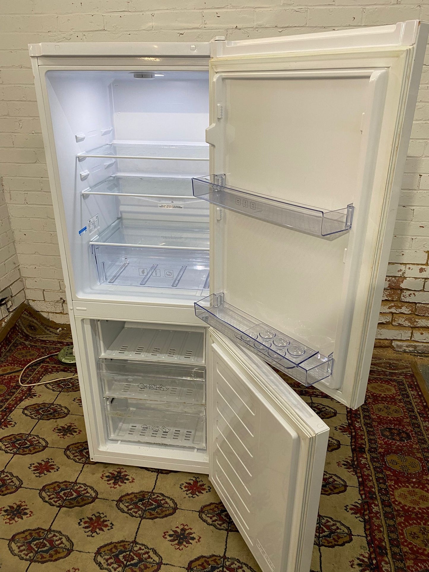 Beko White Fridge Freezer For Sale