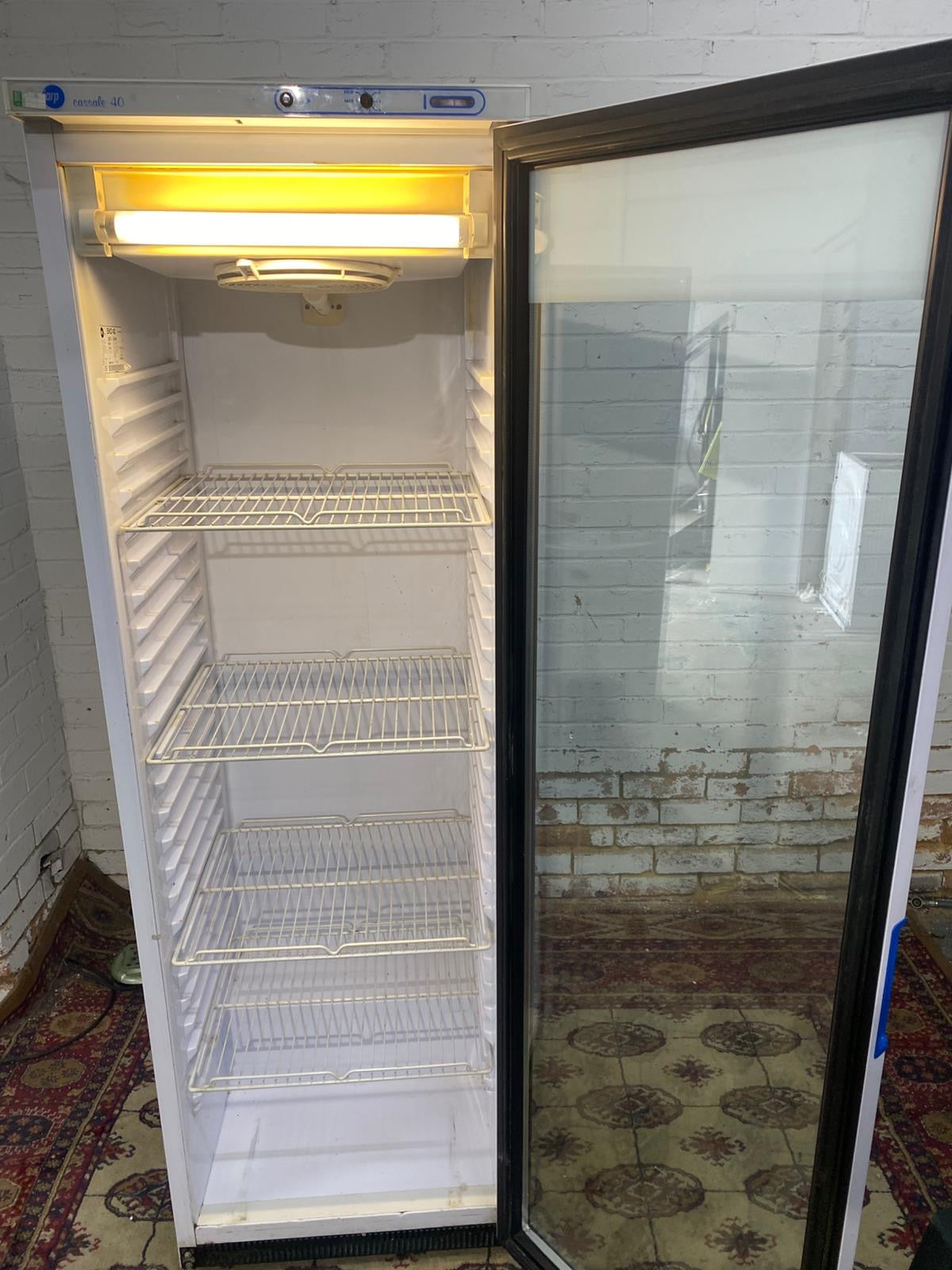 Standing Glass Display Drinks Fridge For Sale
