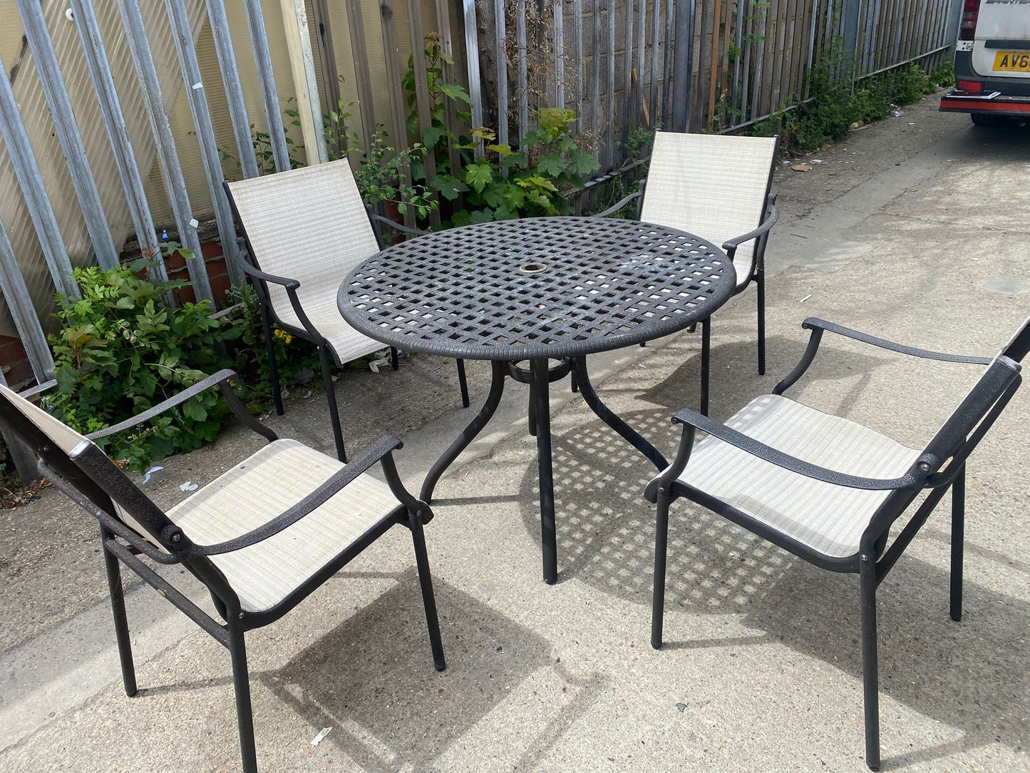 Garden Patio Set Round Table With 4 Chairs For Sale